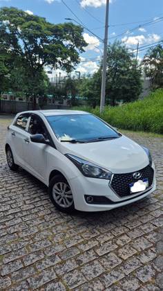 HYUNDAI HB20 1.0 UNIQUE 12V FLEX 4P MANUAL HYUNDAI HB20 1.0 UNIQUE 12V FLEX 4P MANUAL